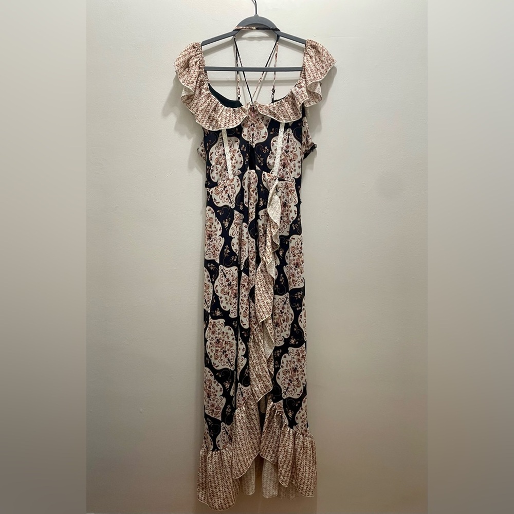 Bohemian Black and Cream Maxi Dress - Picture 5 of 10